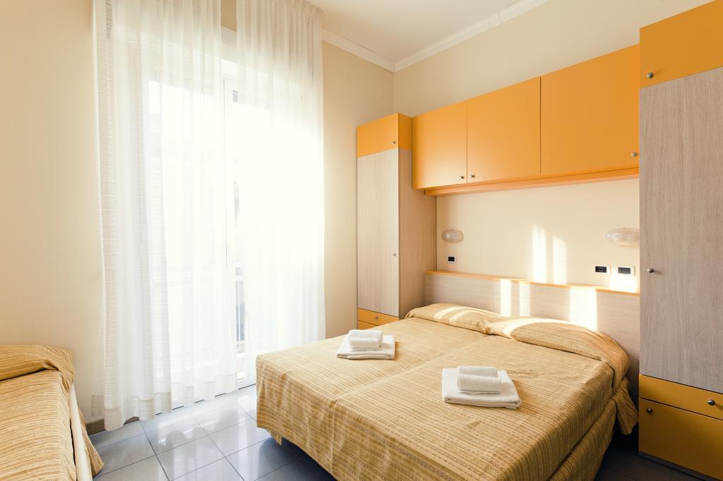 Hotel Stanchini ベラーリア・イジェア・マリーナ エクステリア 写真