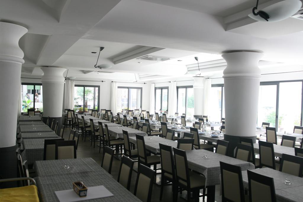 Hotel Stanchini ベラーリア・イジェア・マリーナ エクステリア 写真