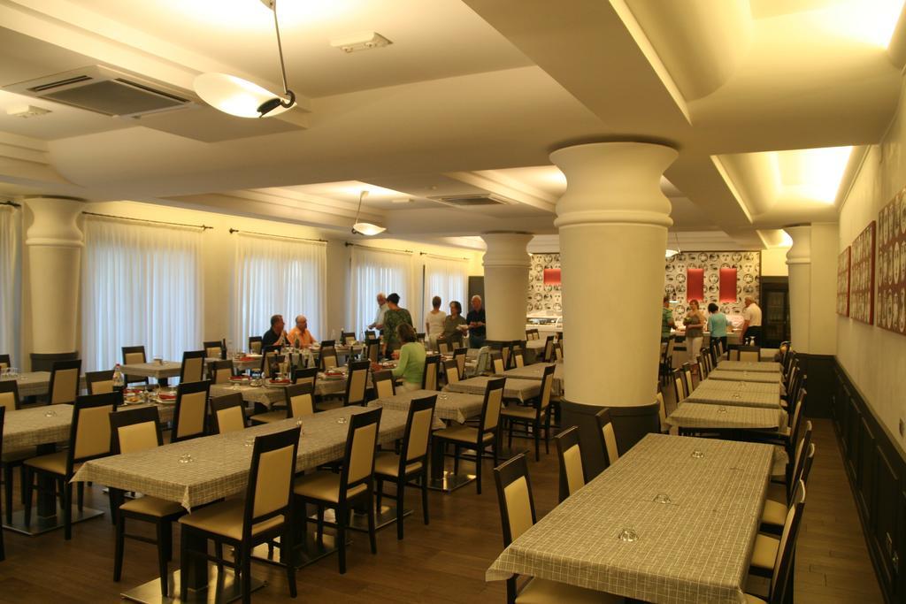 Hotel Stanchini ベラーリア・イジェア・マリーナ エクステリア 写真