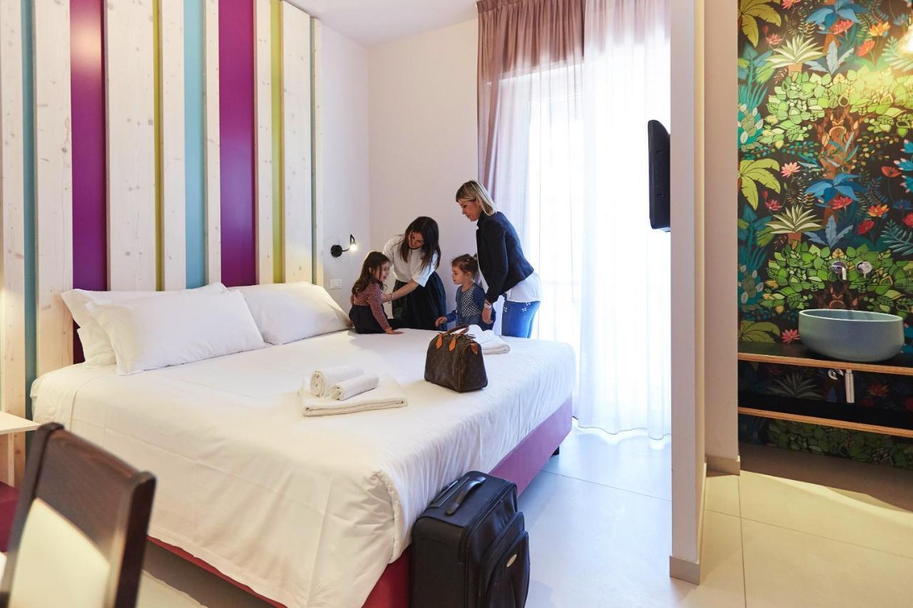 Hotel Stanchini ベラーリア・イジェア・マリーナ エクステリア 写真