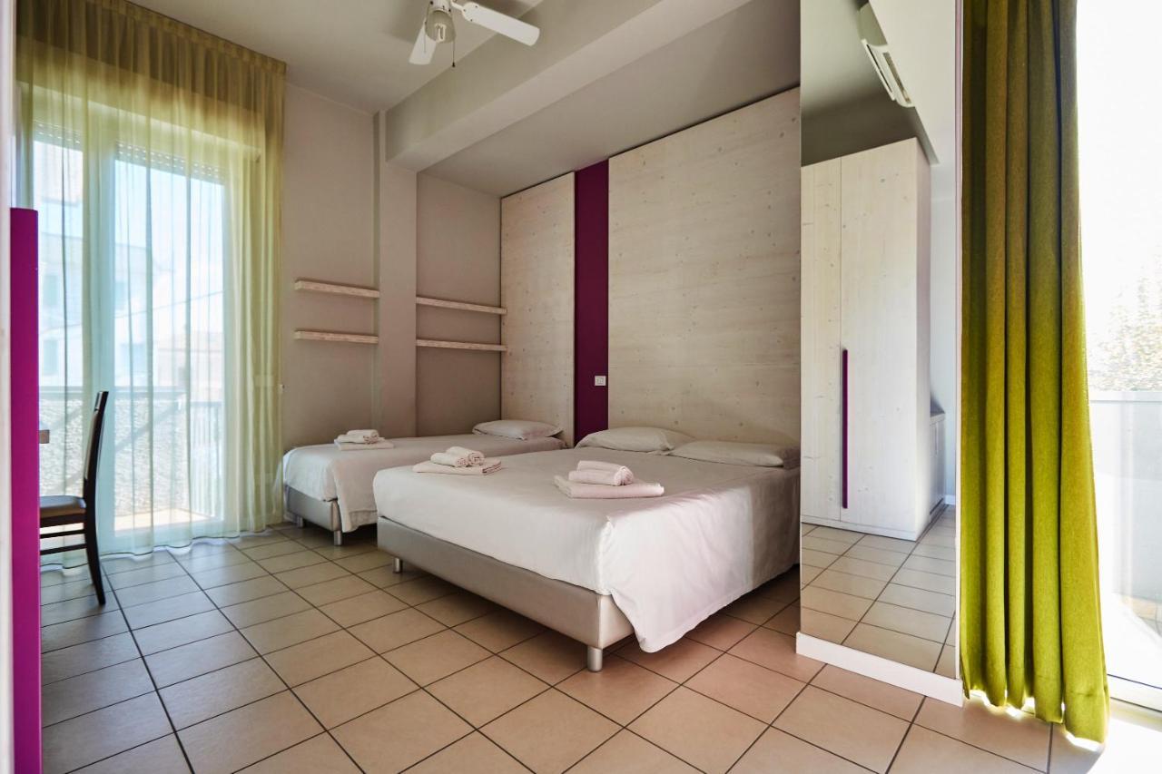 Hotel Stanchini ベラーリア・イジェア・マリーナ エクステリア 写真